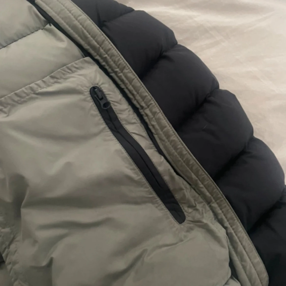 Mörkblå dunjacka från Colmar - 1