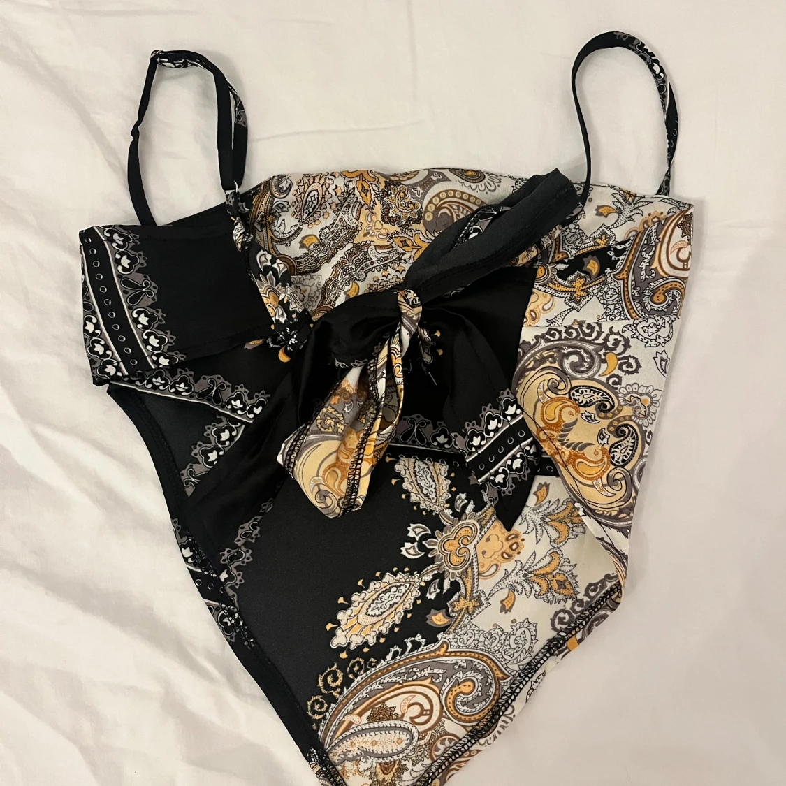 Mönstrad och gul topp - paketpris  - 2