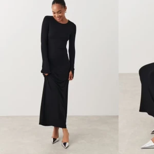 Klänning - Säljer mina fina lång klänning från gina som tyvärr inte kommer till användning. Super skön och har slits i ärmen. 