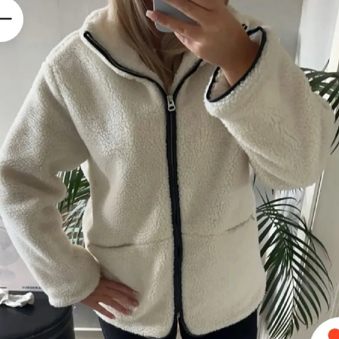 Vit teddyjacka med dragkedja - 1