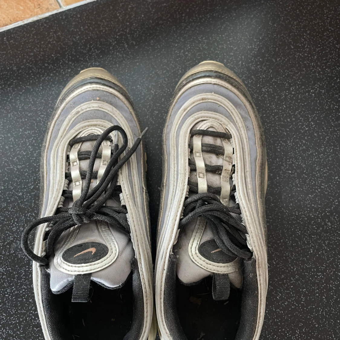 Nike Air Max sneakers i grå och silver - 3