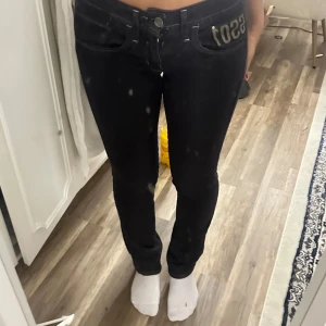 G-star jeans  - Säljer dessa G-star jeansen, fick av min mamma som hon haft i sina tonår  