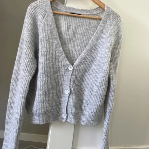 Kofta - Ny skick, ljus grå