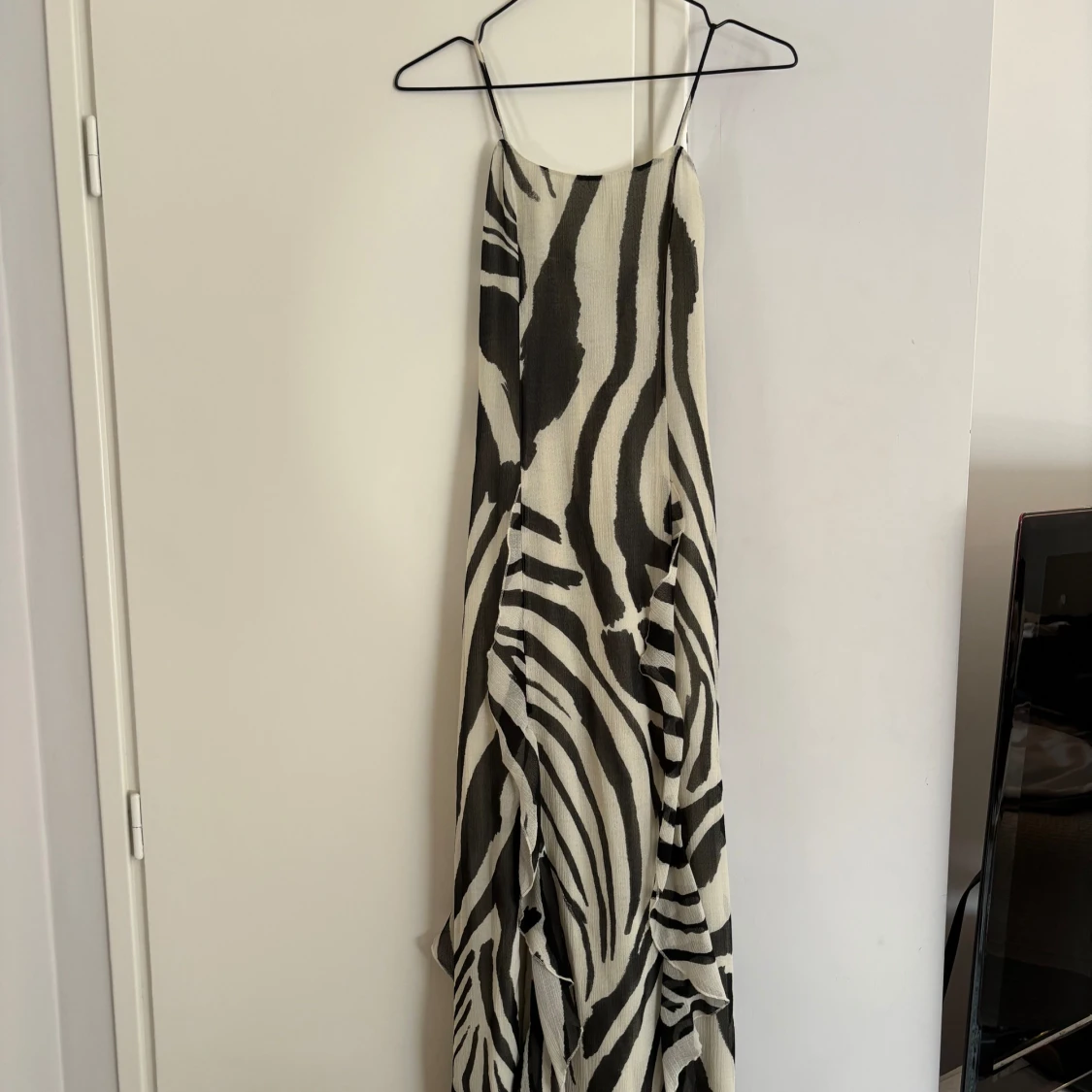 Maxiklänning i zebramönster, H&M