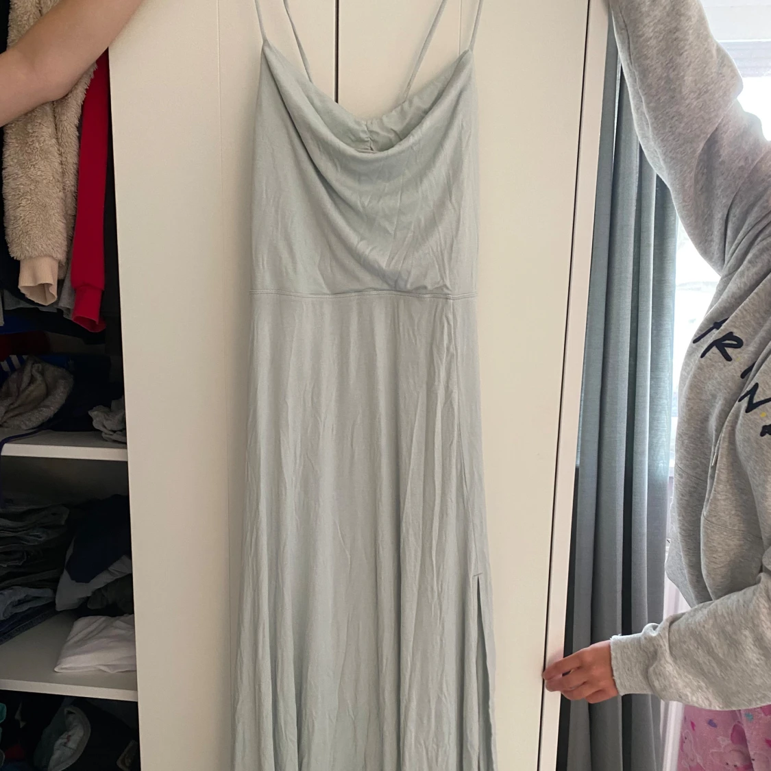 Ljusgrön långklänning från Halara