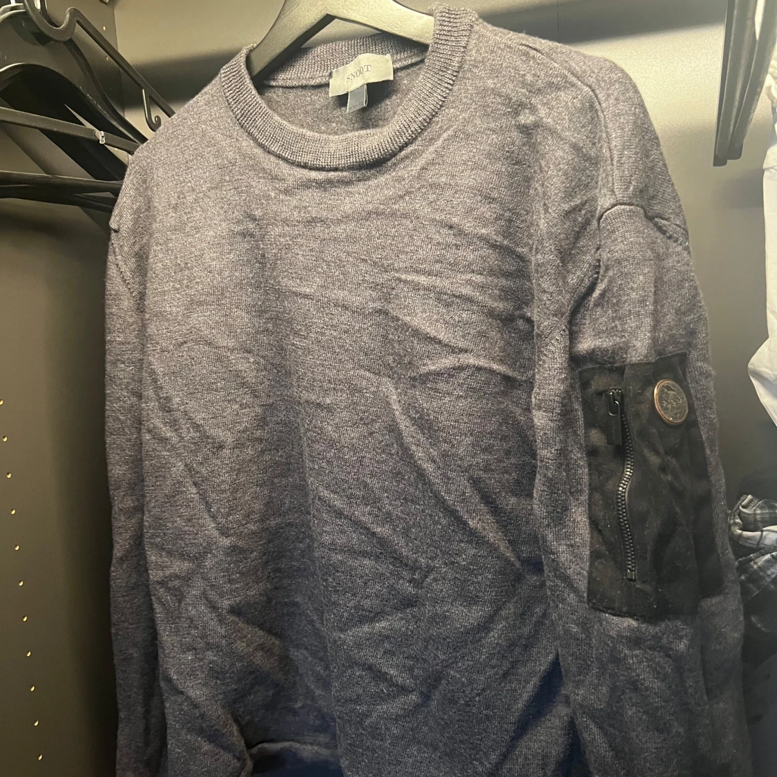 Grå tröja från Snoot - 1