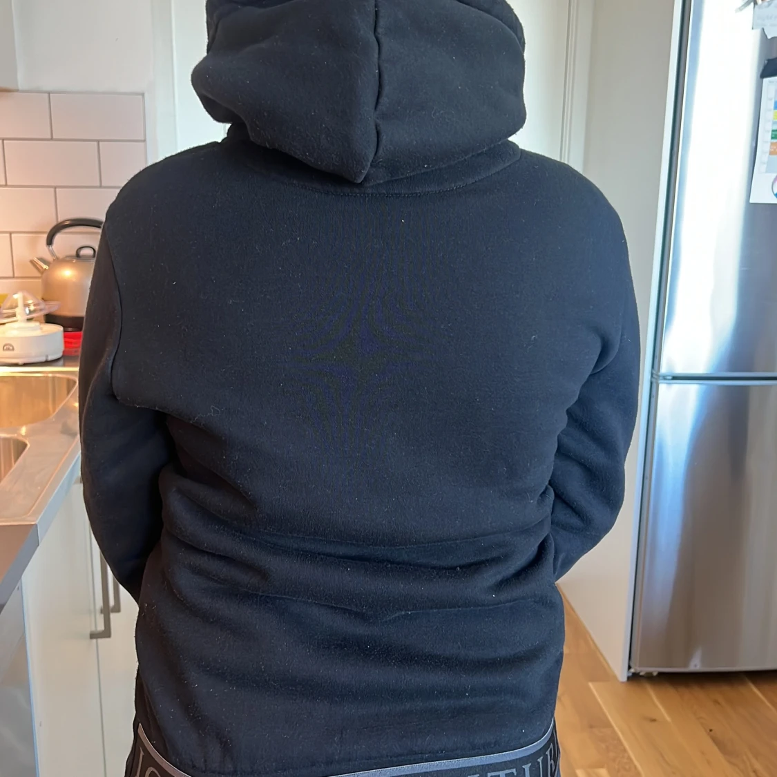 Svart huvjacka från Icono - 1