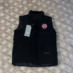 Canada goose väst  - Helt oanvänd 