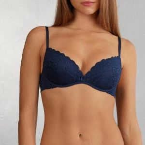 Intimissimi bh - Snygg mörkblå/turkosblå bh i spets med justerbara axelband. Den har en vacker spetsdesign och ger ett elegant intryck🥰💘