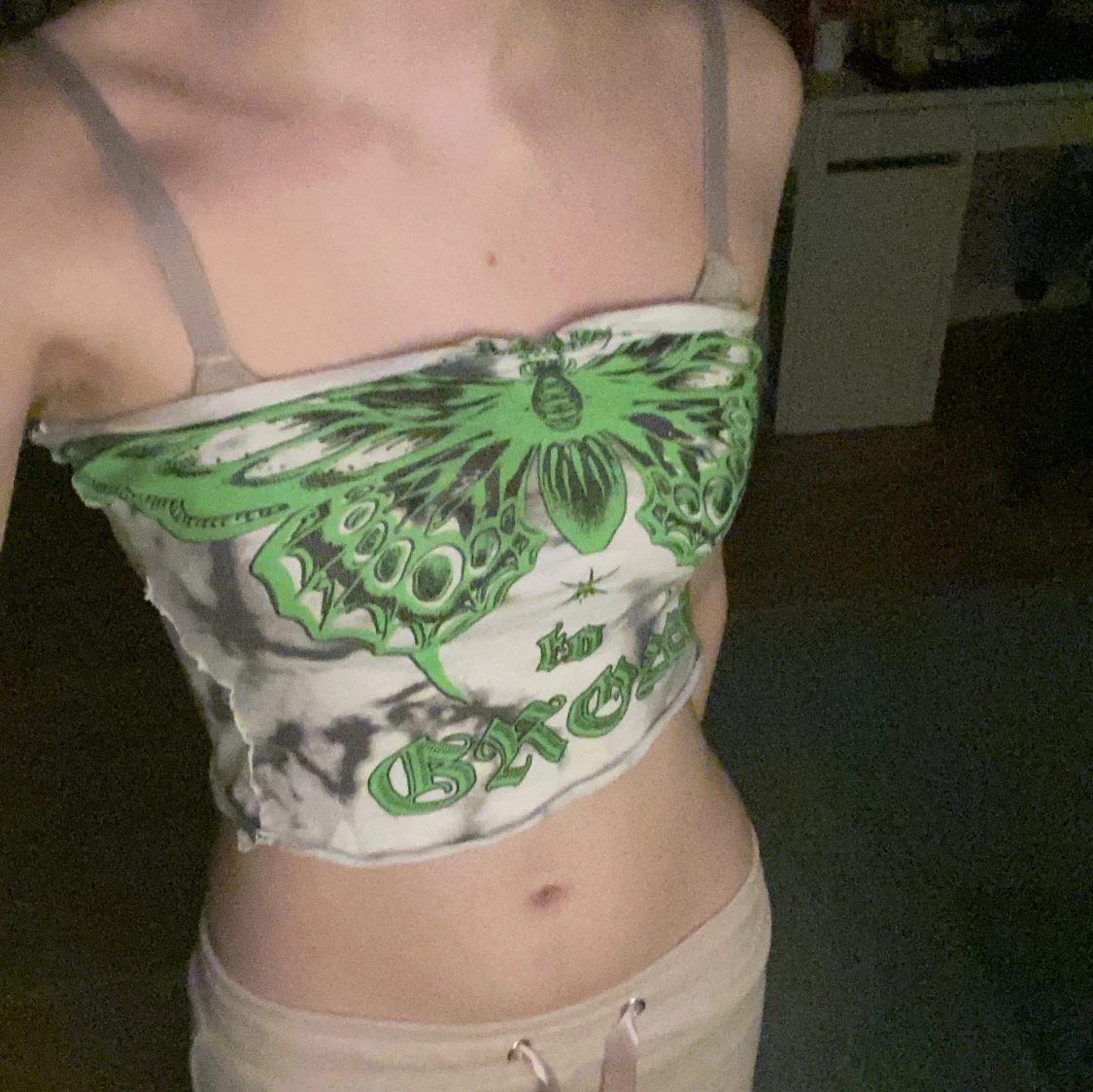 Grön och svart tubtop med fjärilsmotiv - 2