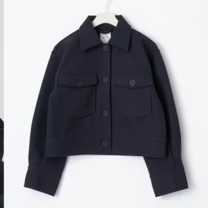 Kappa från Gina Tricot - Tar emot prisförslag! Aldrig använd.