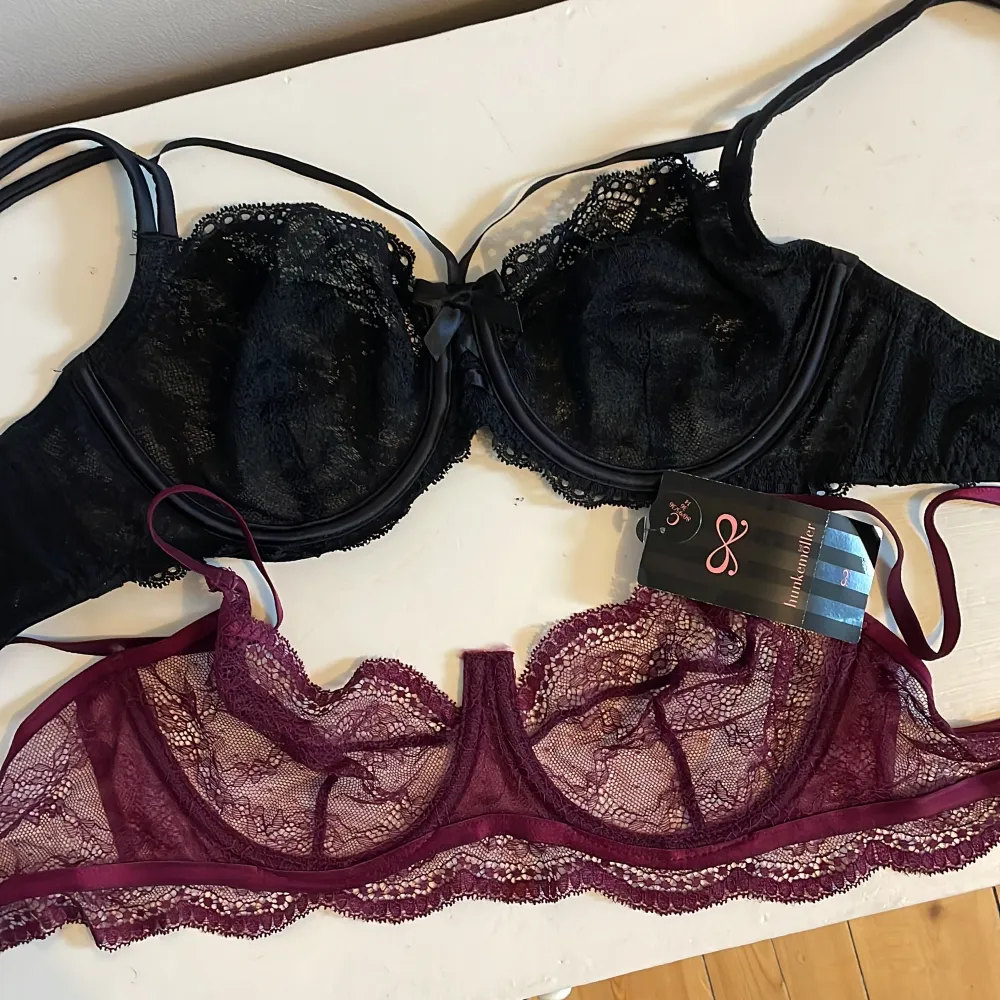 Helt nya oanvända bhar från hunkemöller. Alla har lappar kvar förutom en. Köp alla för 500kr eller 100kr styck Bild 2 80C, Bild 3 80C och M, bild 4 85C och 85B. Övrigt.