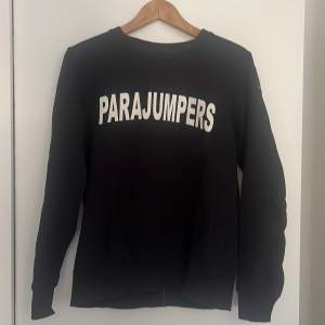 Parajumper tröja i storlek M Skick 8/10 Nypris 1600kr