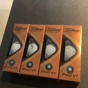 Ett dussin helt nya Titleist PRO V1 golfbollar, nypris är 649. (Skriv vid funderingar)