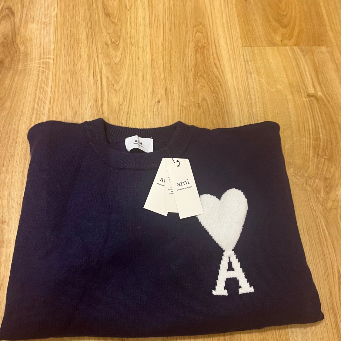 Mörkblå tröja från Ami Paris - 1