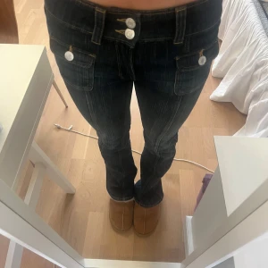 Low waist bootcut jeans - Populära hm jeans! Jättebra skick