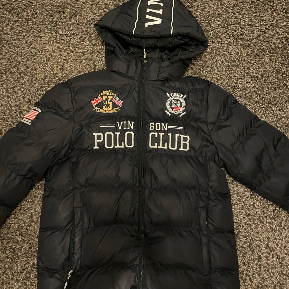 Svart dunjacka från Vinson Polo Club