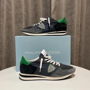 Philippe Model TRPX - Ett par helt nya Philippe model TRPX | Strl 44 | Boxen ingår |