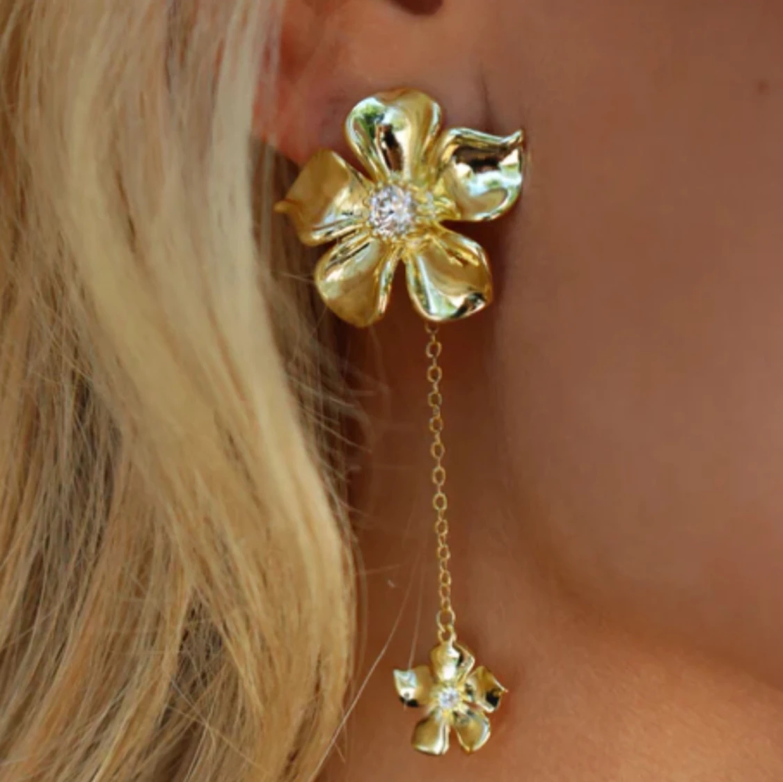 Ioaku örhängen 💞 - 90