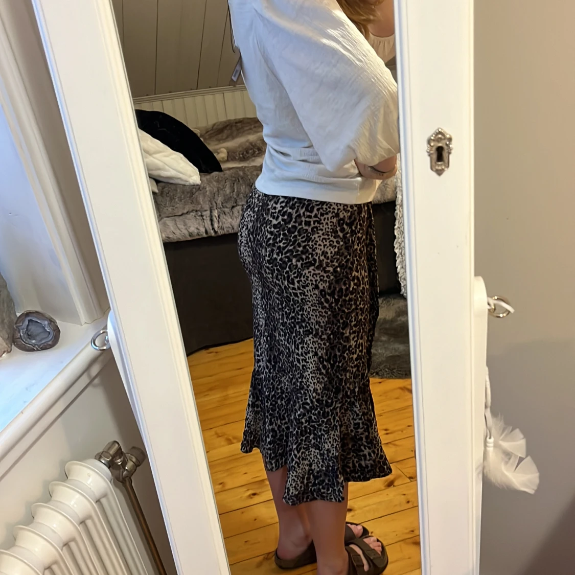 Leopardmönstrad volangkjol från KappAhl - 90
