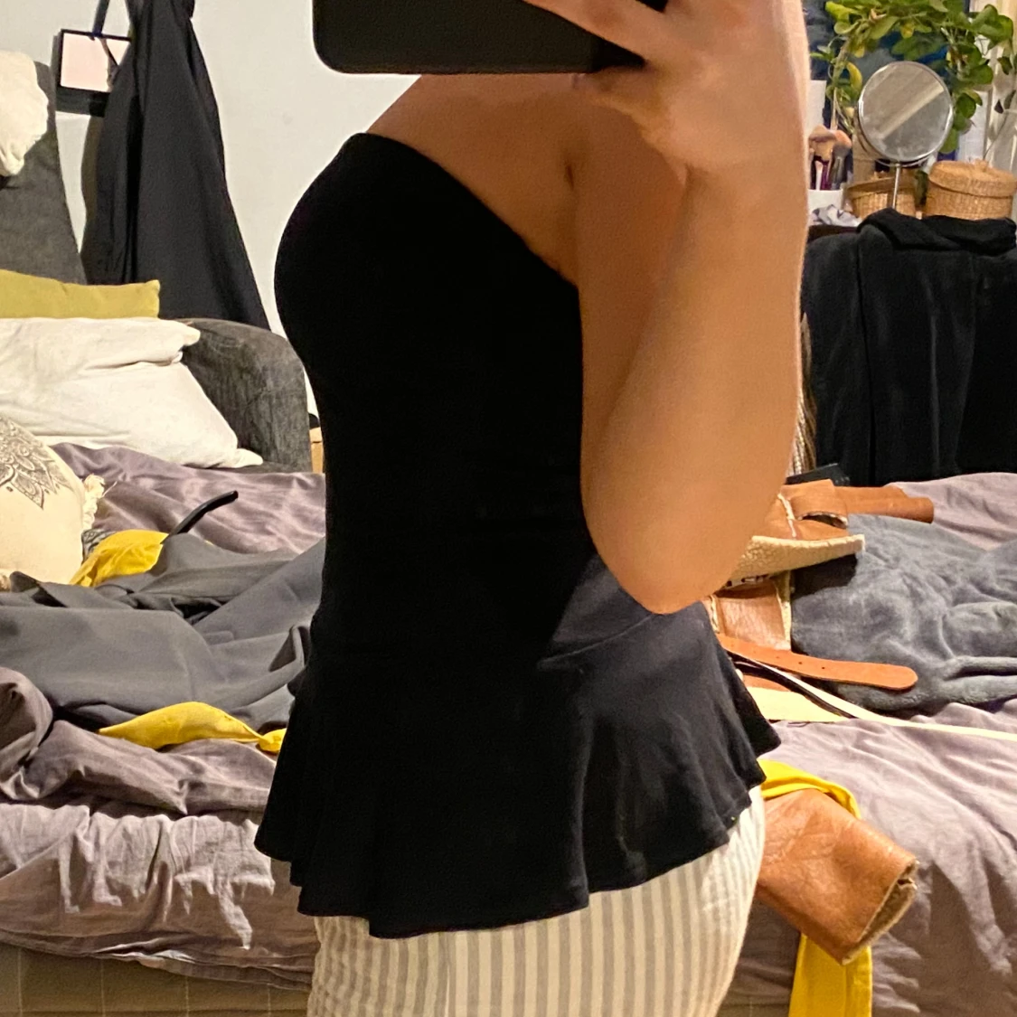 Svart axelbandslös topp - 91