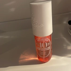 Parfym Sol de Janeiro Cheirosa 40 - Kontakta vid frågor eller innan köp💓 nästan full💗