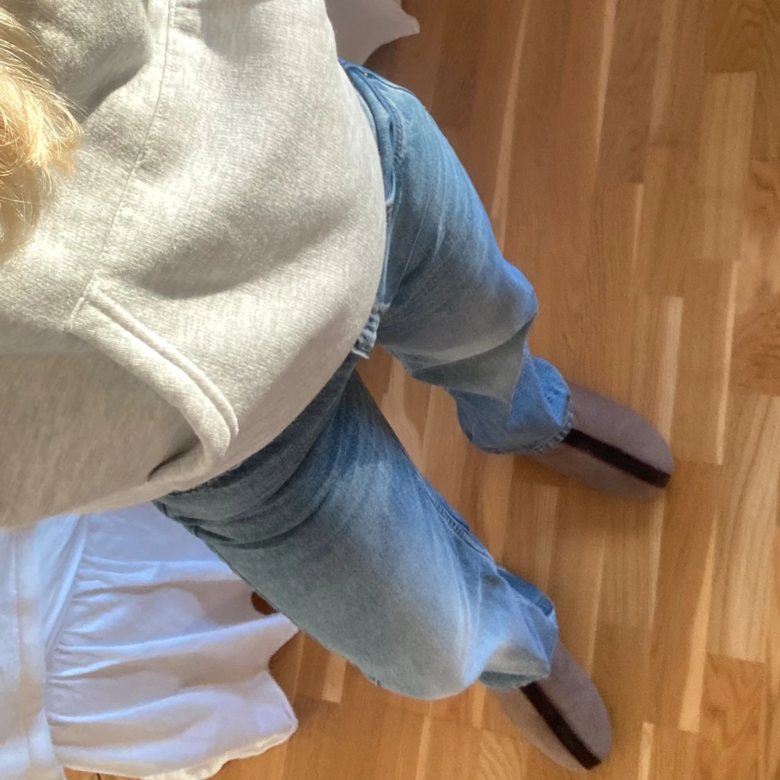 Blå jeans med rak passform - 3