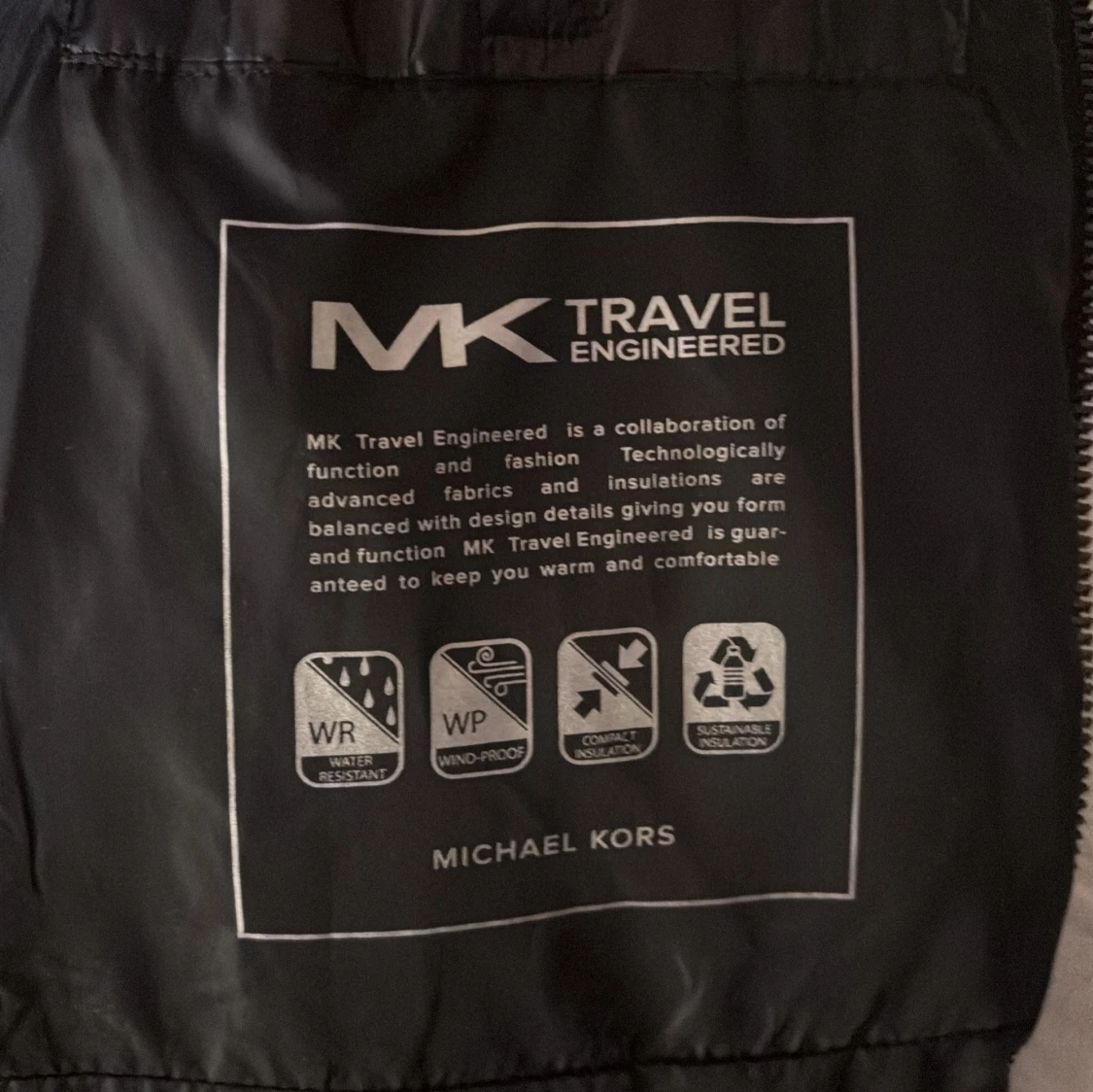 Svart pufferjacka från Michael Kors - 91