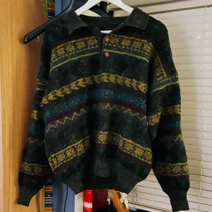 Stickad tröja - En varm stickad tröja💚