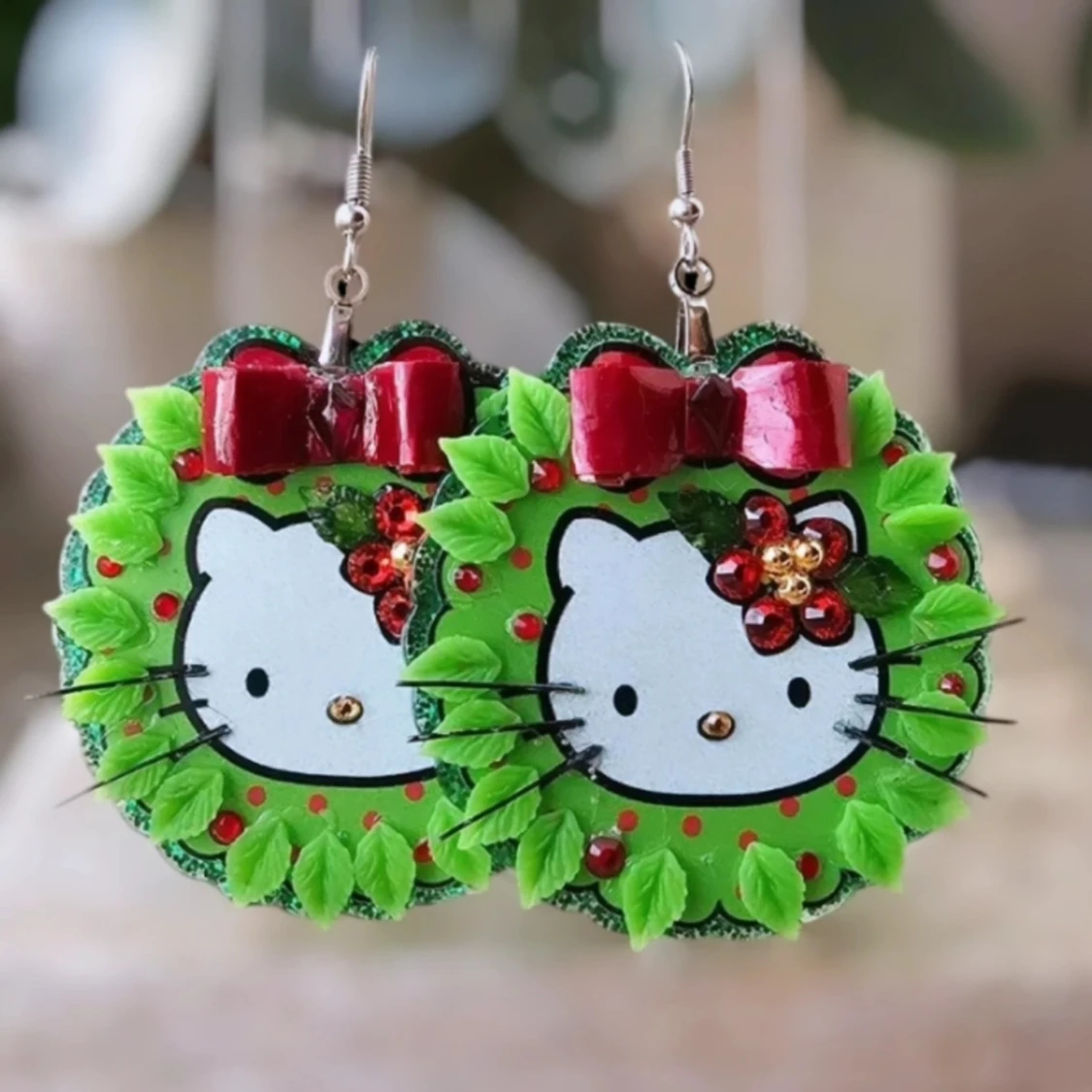 Juliga örhängen med Hello Kitty 