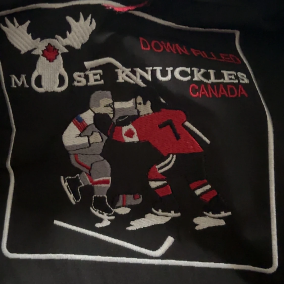 Svart dunjacka från Moose Knuckles - 92