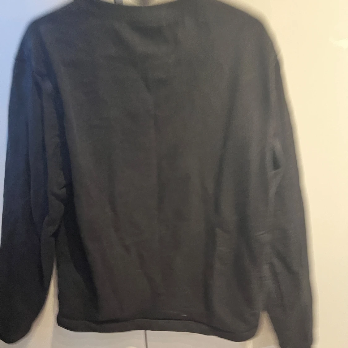 Svart långärmad tröja från Calvin Klein - 90