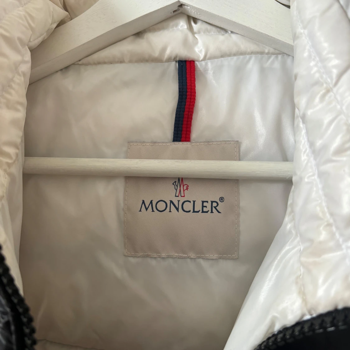 Svart dunväst från Moncler - 92