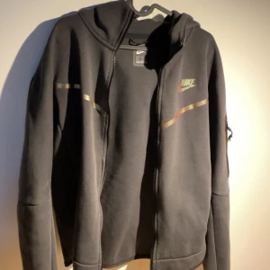 Nike hoodie - Nike hoodie i nyskick