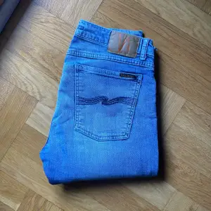 Ett par extremt feta Nudie jeans i 9/10 skick 🤩Fraktas spårbart med PostNord eller instabox inom 48 timmar 📦🙌