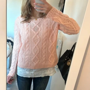 Rosa stickad 💗 - Rosa stickad från hm i storlek m💗💗