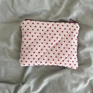 Necessär  - ❤️🍒