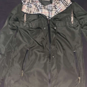 Burrbery Jacka - Strl S Army Green