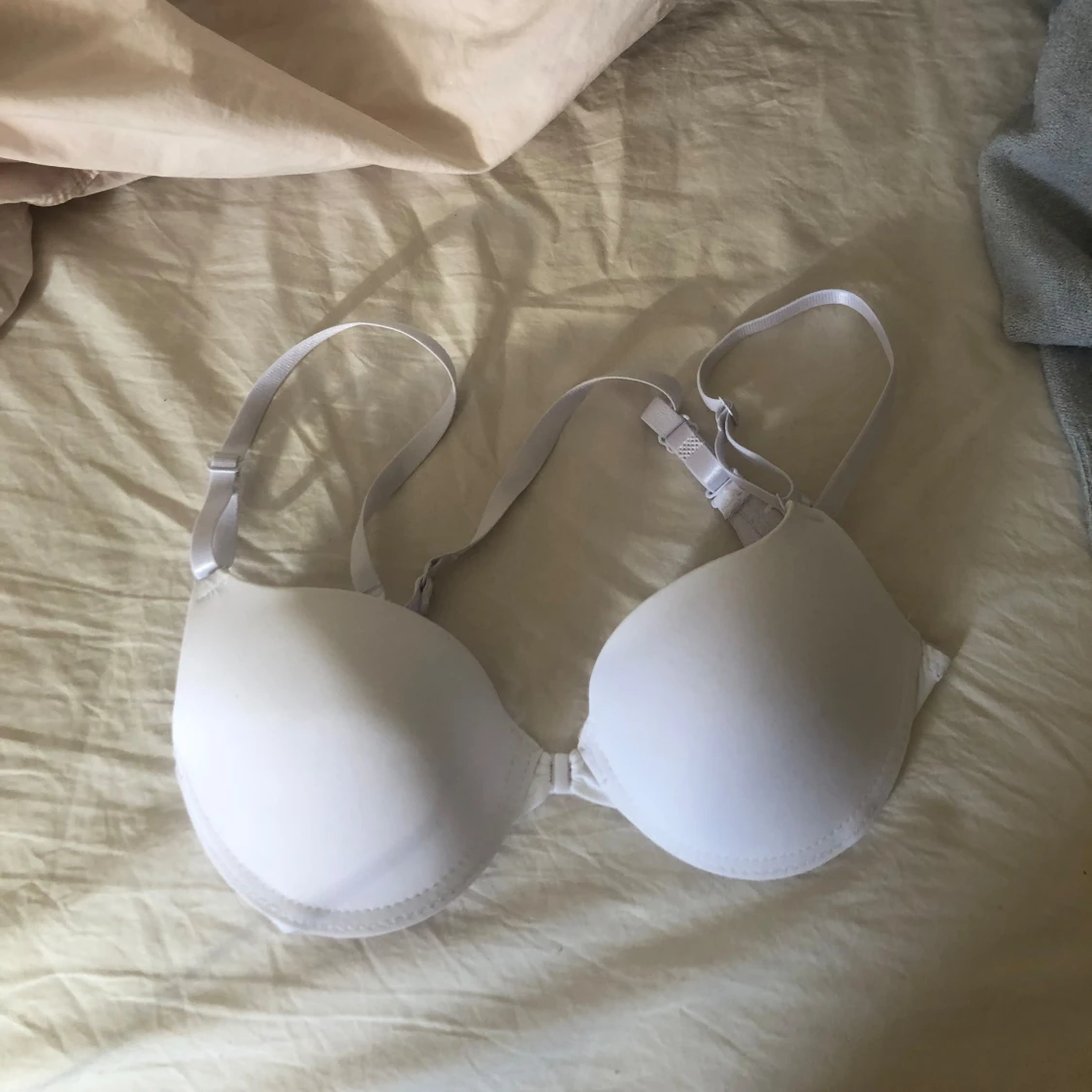 Vit och svart bh  - 90