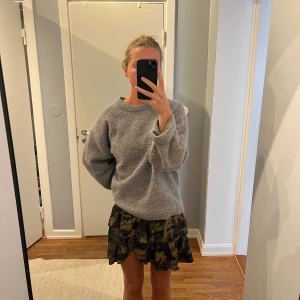 Neo Noir kjol - Neo Noir kjol i strl 38 🤍 hur fin som helst! 