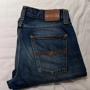 Nudie Jeans - Väldigt bra skick. Pris är inte bestämt. Pm vid intresse, fixar all bekymmer.
