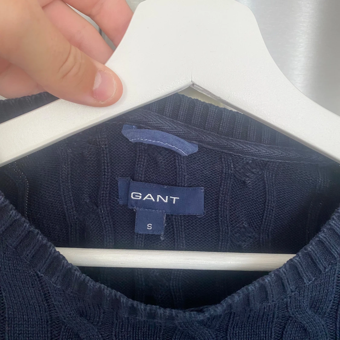 Mörkblå stickad tröja från GANT - 91