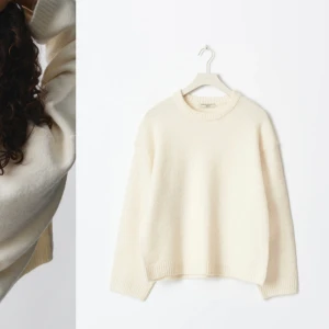 Crew neck knitted sweater Gina Tricot - Säljer min helt oanvända vita stickade populära slutsålda tröja från Gina Tricot då den är för liten och jag kunde ej lämna tillbaka den. Den är i storlek S och super mysig.