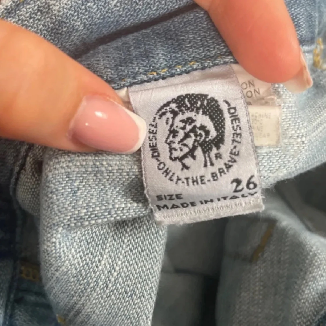 Ljusblå lågmidjade jeans från diesel - 92