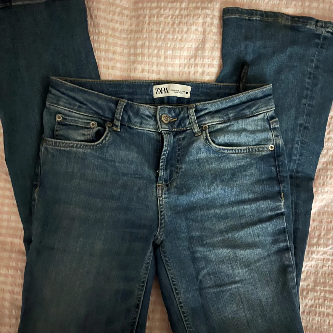 Low bootcut jeans