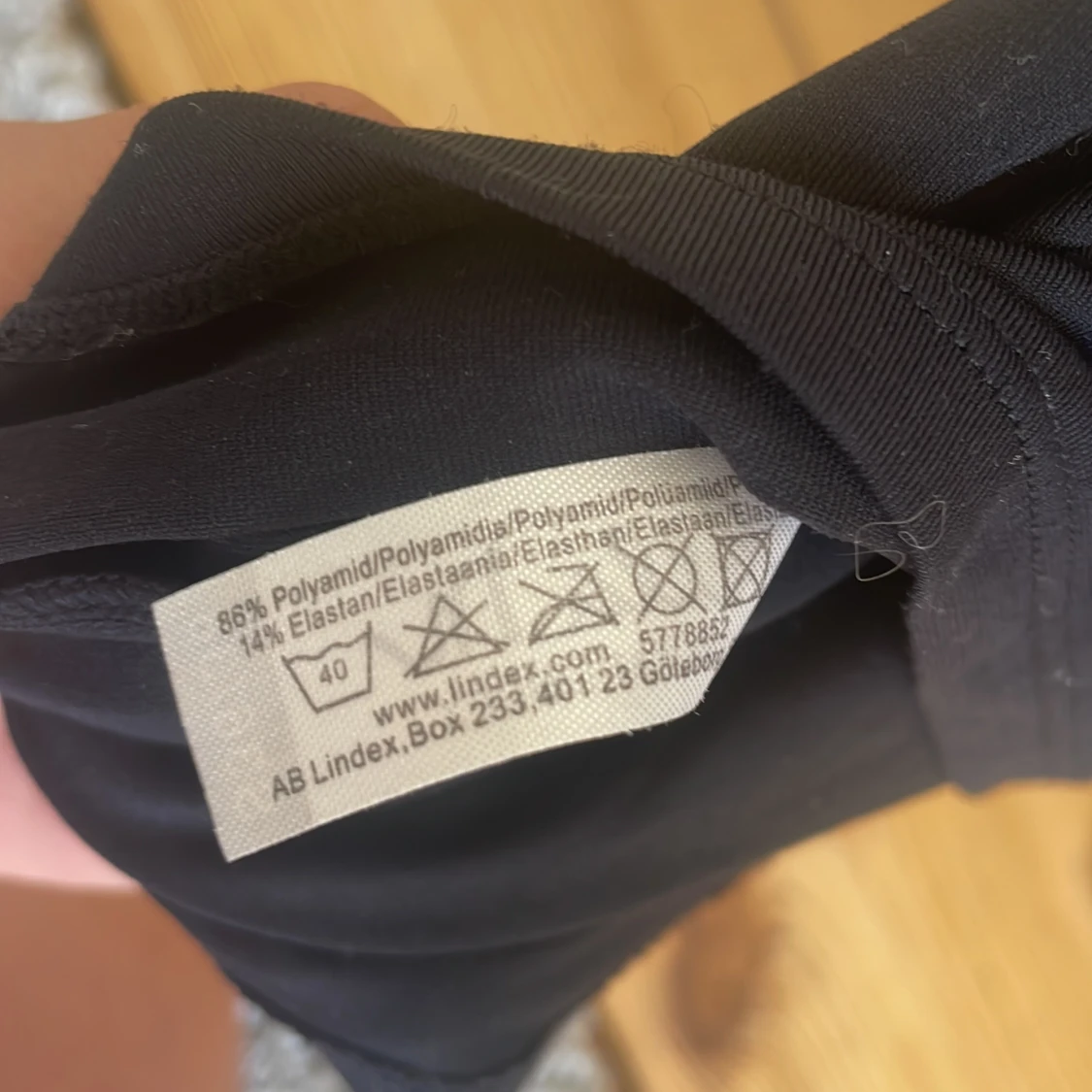 Svart linne från Lindex - 92