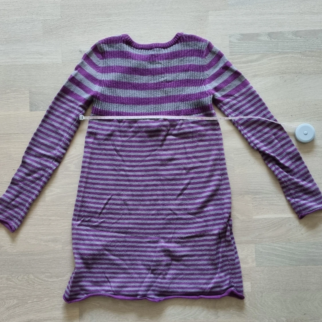 Stickad långärmad klänning - 92