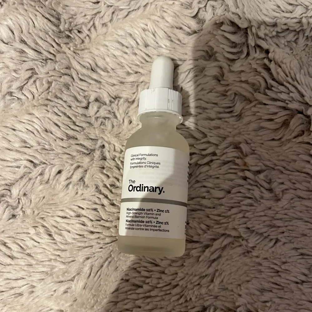 Helt ny the ordinary serum köpt för 119kr säljer för 89kr  . Skönhet.