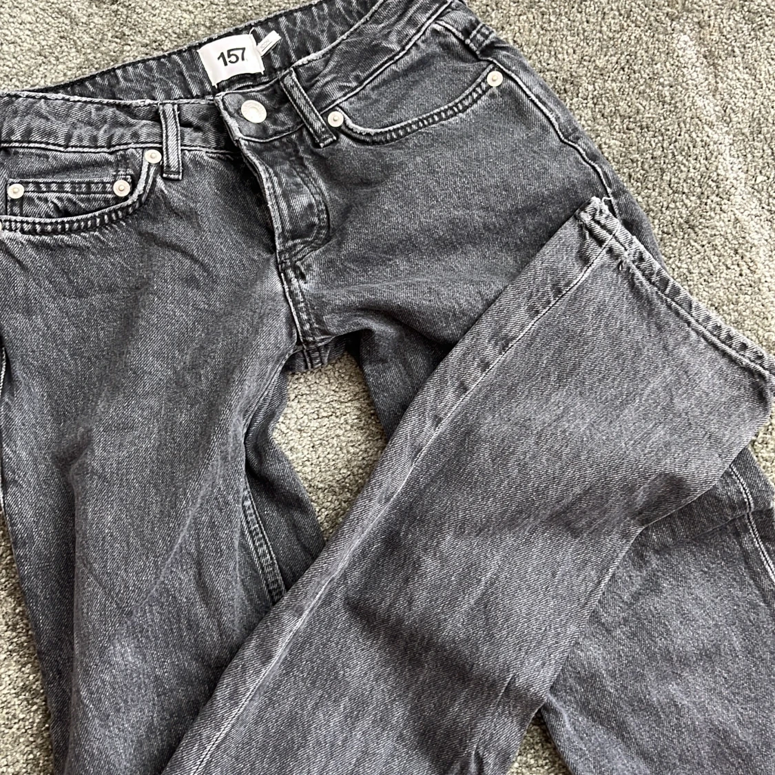 Lågmidjade svarta jeans