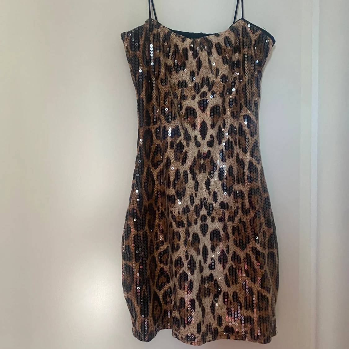 Miniklänning med paljetter - 90